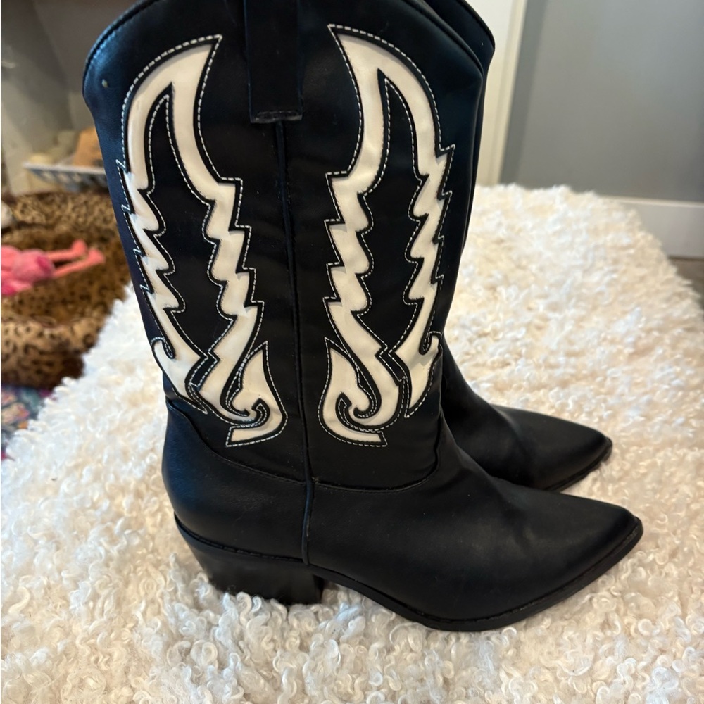 Black and White Western Boots